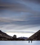 Patinando en la laguna congelada :: REFUGIO FREY | CATEDRAL